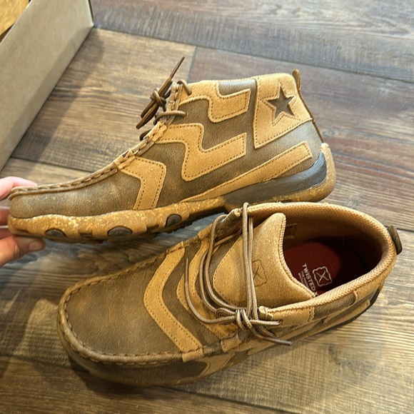 Kids 5, fits woman 9 twisted x boots - Picture 3 of 7